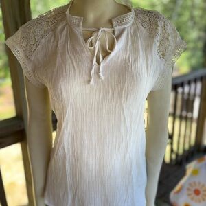 Zac & Rachel Cream Short Sleeve Tie Front Blouse